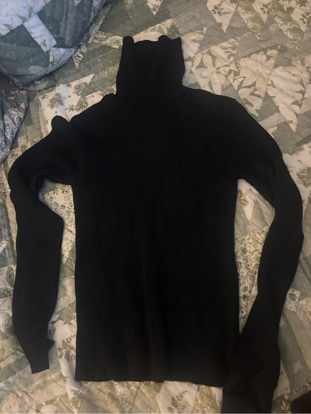 Abercrombie & Fitch Black Ribbed Turtleneck Sweater